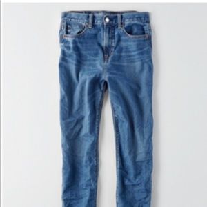 American Eagle mom jeans